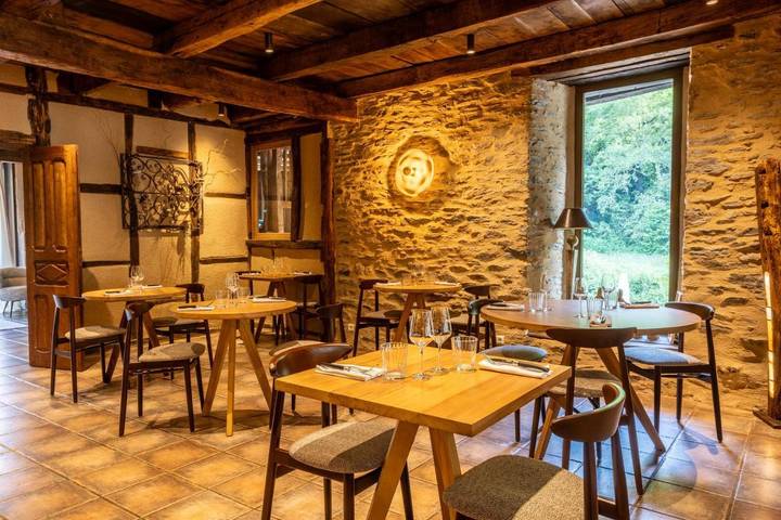 Hôtel pour 2 personnes, avec Terrasse ainsi que Jardin et Piscine dans Conques-en-Rouergue - 3