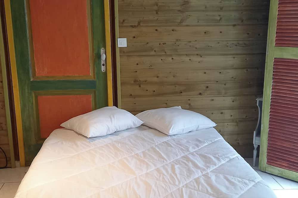 Appartement entier, Grand studio avec jacuzzi privé in Saint-Léonard-de-Noblat, Région de Limoges