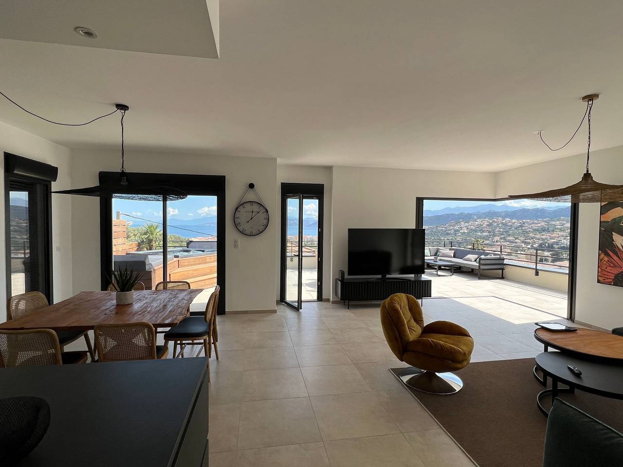 Appartement entier, Isula-. in L'Île-Rousse, Région de Calvi