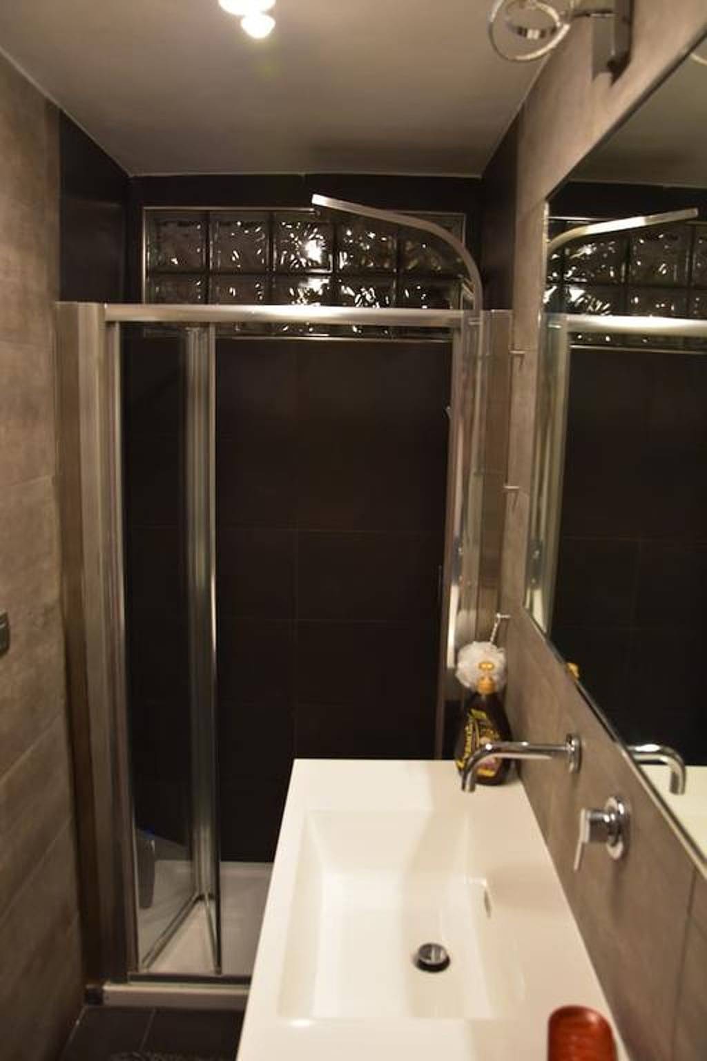 Entire studio, Charming Studio with Balcony in Pisticci - 45 m² with Parking in Pisticci, Piana del Metaponto