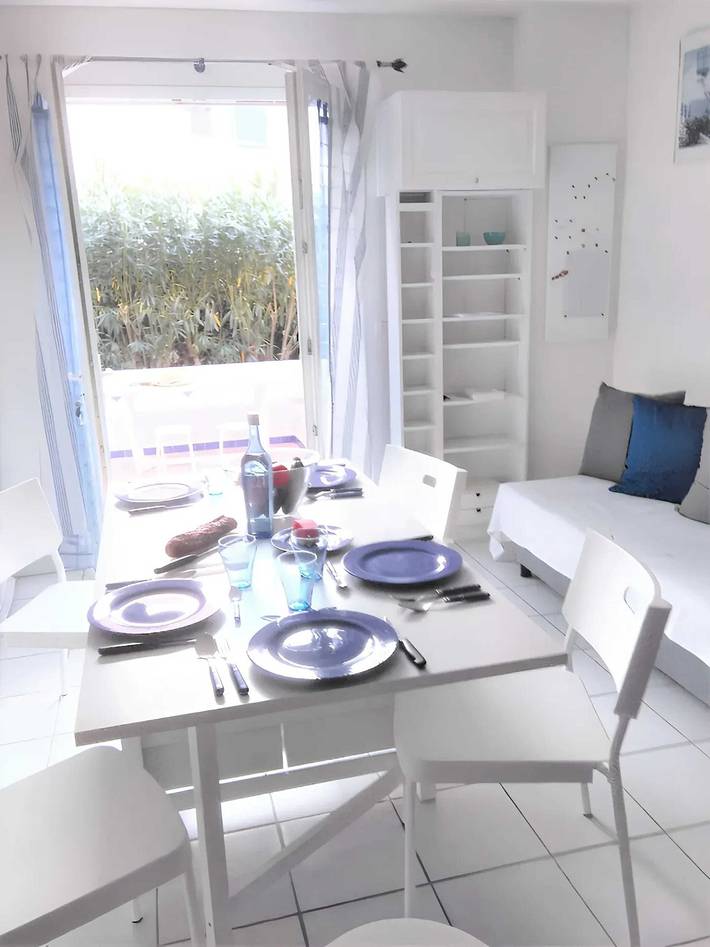Location de vacances pour 5 personnes, avec terrasse dans Plage Miramar - 2