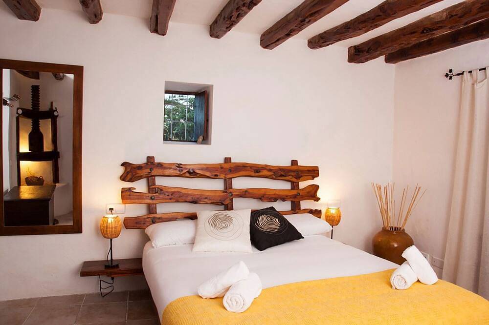 My Rental Homes - Villa Jardin large garden private pool and wifi in San José (Ibiza), Sant Josep de sa Talaia