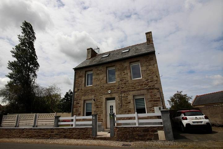 Gîte pour 6 personnes, avec terrasse et jardin, animaux acceptés à Louannec - 4