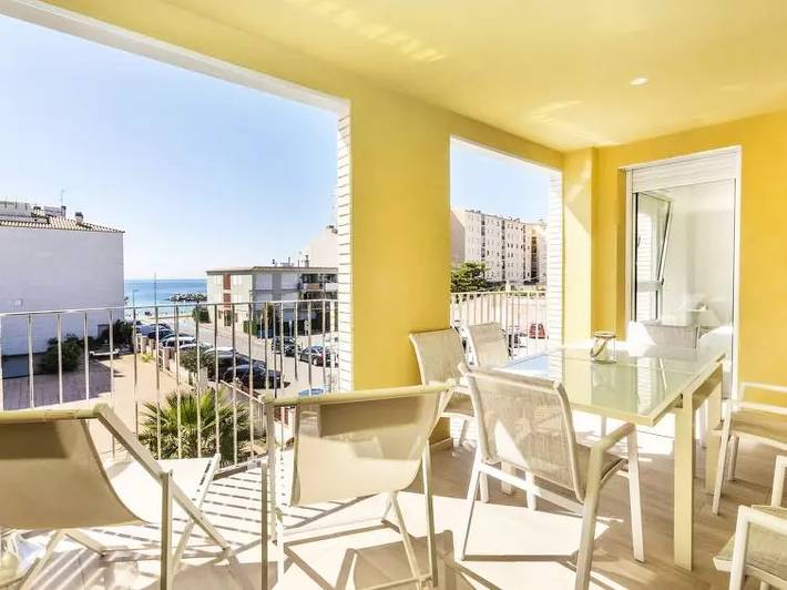 Holiday apartment for 5 people, with balcony - 1