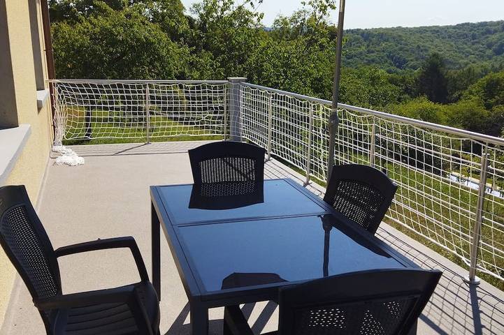 Location de vacances pour 4 personnes, avec Terrasse et Jardin dans Bondeval