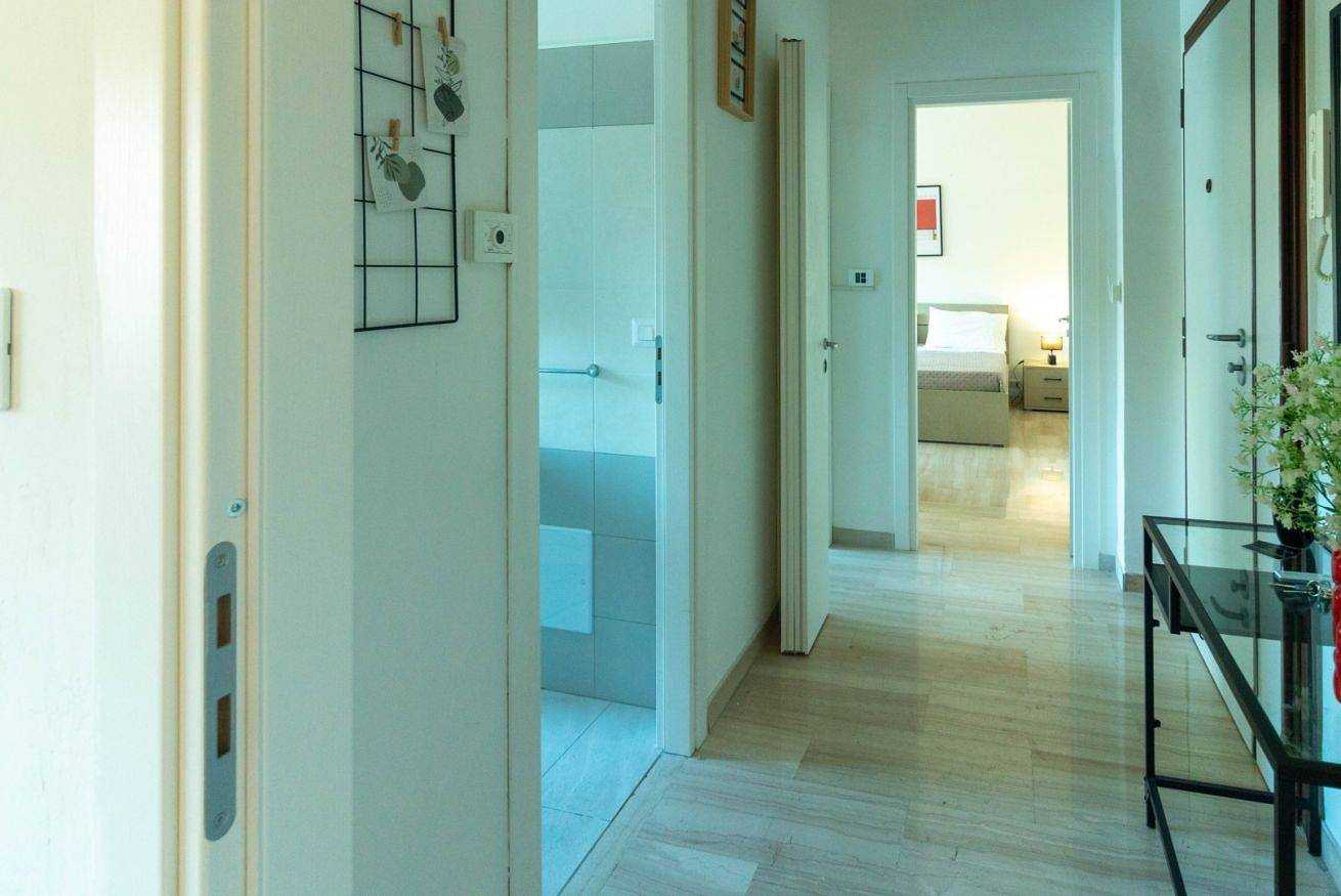 Casa Vacanza Irnerio – Ampiezza e Comfort a 120m dalla Metro A in Roma, Provincia di Roma