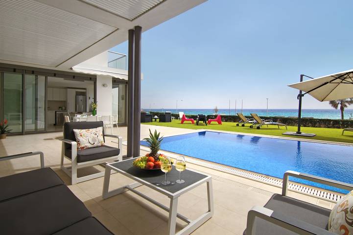 Villa for 8 people, with Balcony/Terrace in Ayia Napa