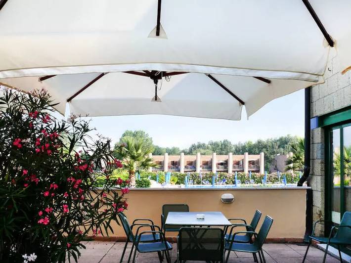 Gîte pour 4 personnes, avec Balcon et Terrasse ainsi que Jardin et Piscine à Pise - 3