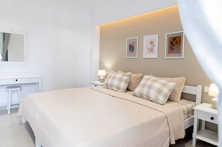 Gîte pour 2 personnes, avec piscine ainsi que jardin et balcon dans Cos - 2