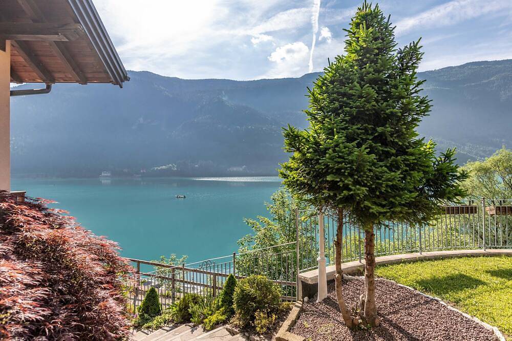Ganze Wohnung, Diamond- Relaxation on Lake Molveno Paganella. Spacious, quiet... Top! in San Lorenzo in Banale, Molveno
