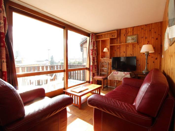 Gîte pour 6 personnes, avec terrasse, animaux acceptés dans Les Carroz - 2