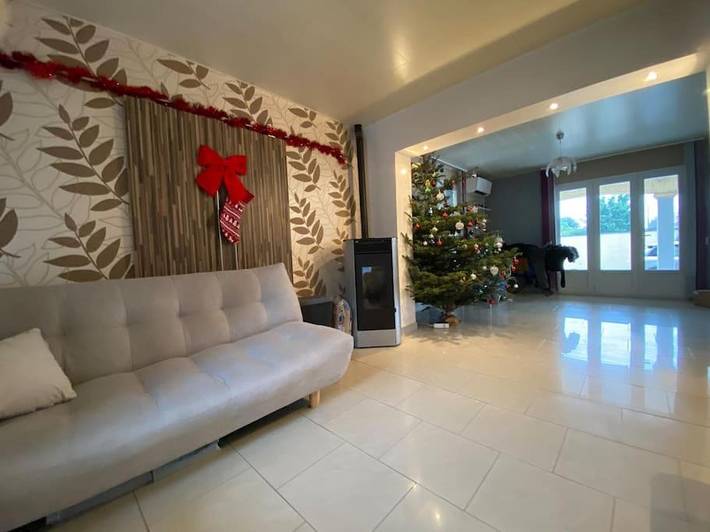 Location de vacances pour 8 personnes, avec terrasse ainsi que piscine et vue, animaux acceptés à Romans-sur-Isère - 4