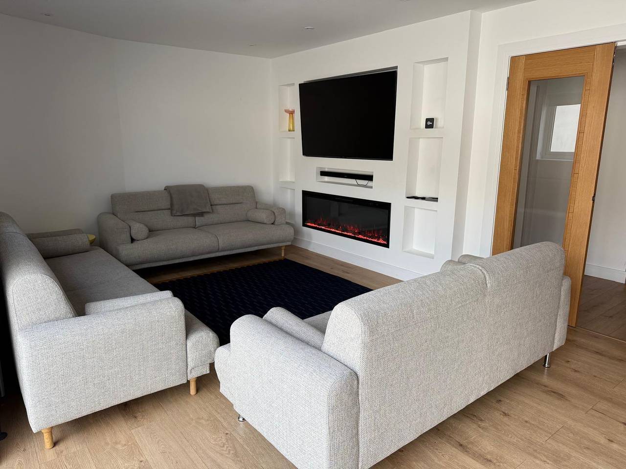 5 Bed house/sleeps10/free parking/pets/city centre in Edinburgh, Edinburgh and Lothian