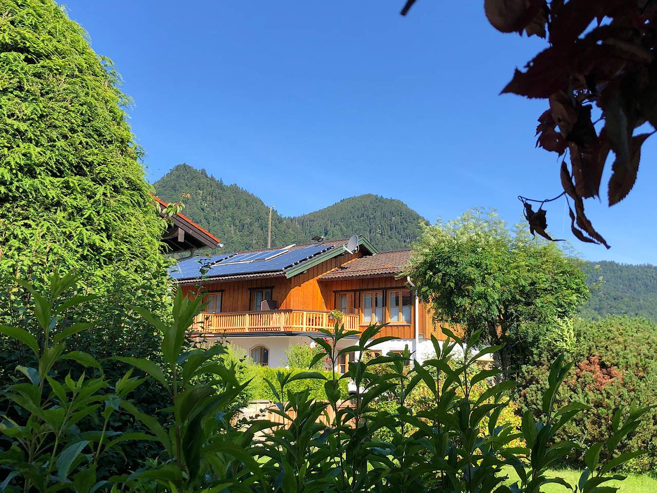 Ganze Ferienwohnung, Ferienwohnung Eisenberger inkl. Chiemgaukarte - Ferienwohnung Eisenberger 45qm, Balk., Küche, 1 Schlaf- u. 1 Wohnz., max. 2 P. in Ruhpolding, Bayerische Alpen