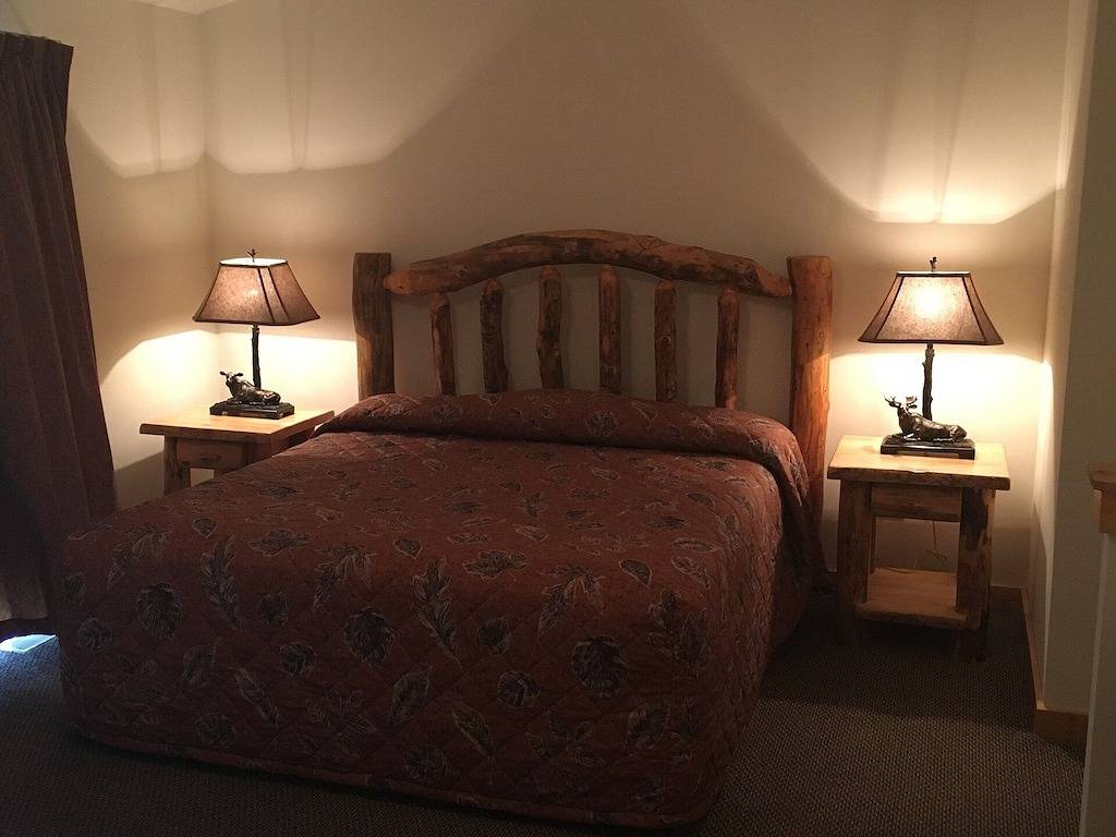 Vacation Villa Located Near Starved Rock and Matthiessen State Parks! in LaSalle County