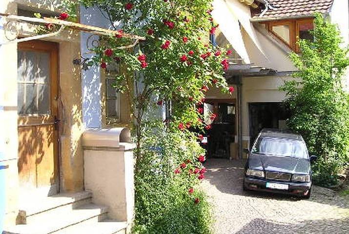 Apartamento entero, Apartamento vacacional '2' con jardín comunitario y Wi-Fi in Müllheim, Selva Negra (zona sur)