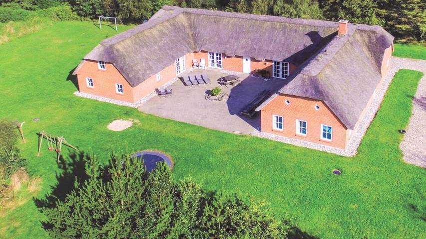 Ferienhaus für 24 Personen, mit Sauna in Vester Husby