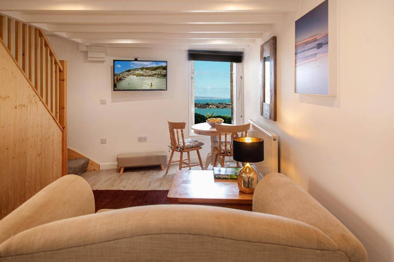 Bijou Bolthole in Mousehole, Cornwall