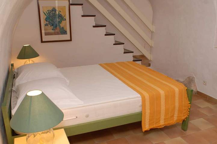 Location de vacances pour 3 personnes, avec jardin à Mons (Var) - 4