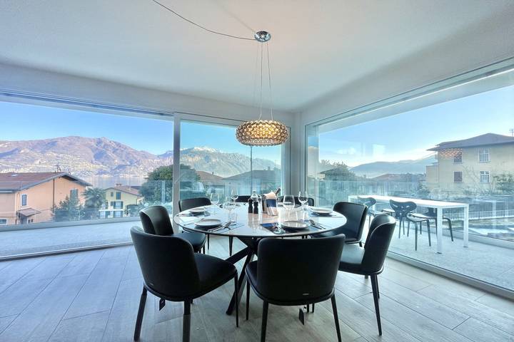 Gîte pour 6 personnes, avec piscine ainsi que vue sur le lac et terrasse dans Menaggio - 4