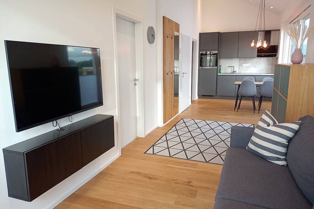 Ganze Wohnung, Moderne Ferienwohnung am Ortsrand mit direkter Nähe zur Natur in Schwäbischer Wald