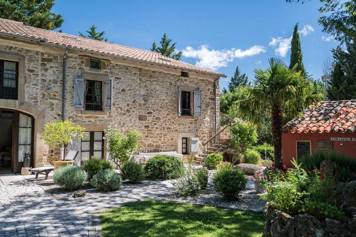 Location de vacances pour 5 personnes, avec jardin ainsi que piscine et vue à Octon - 3