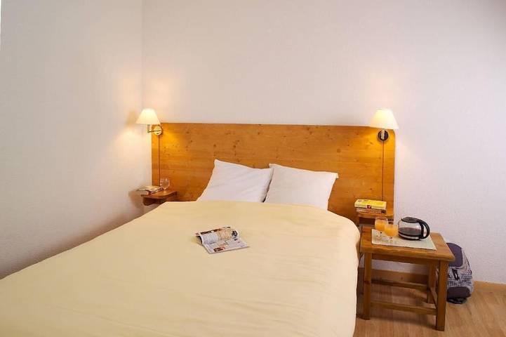 Gîte pour 4 personnes, avec Balcon et Piscine dans Col De La Croix De Fer - 4