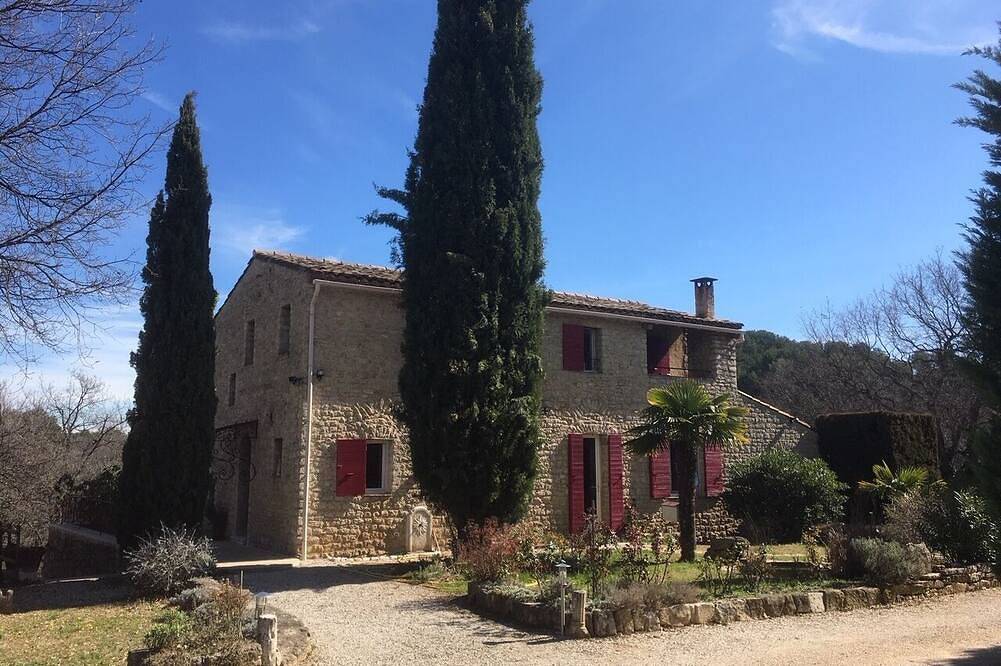 Gîte au calme  tout confort dans une bastide avec piscine in Apt, Parc naturel régional du Luberon