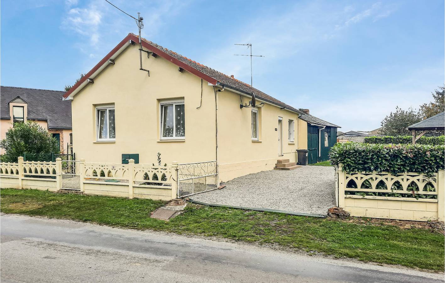 Charmant appartement de 72m2 avec parking et jardin in Chelun, Fougères-Vitré