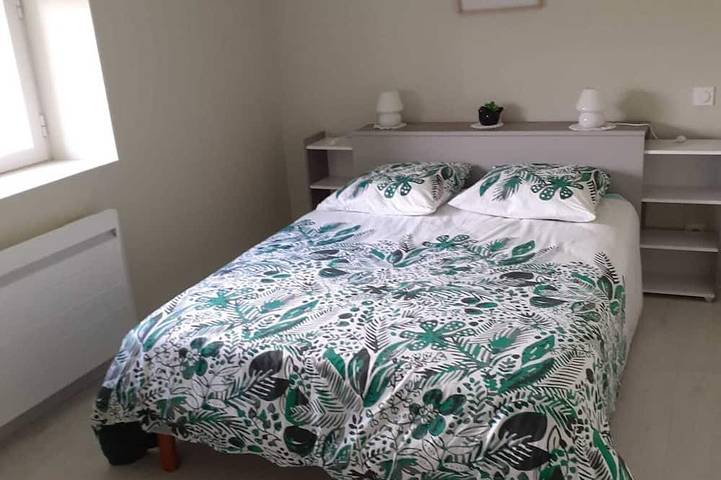 Les 3 Alouettes Country house for 8 people in Compolibat, Aveyron (desambiguación)