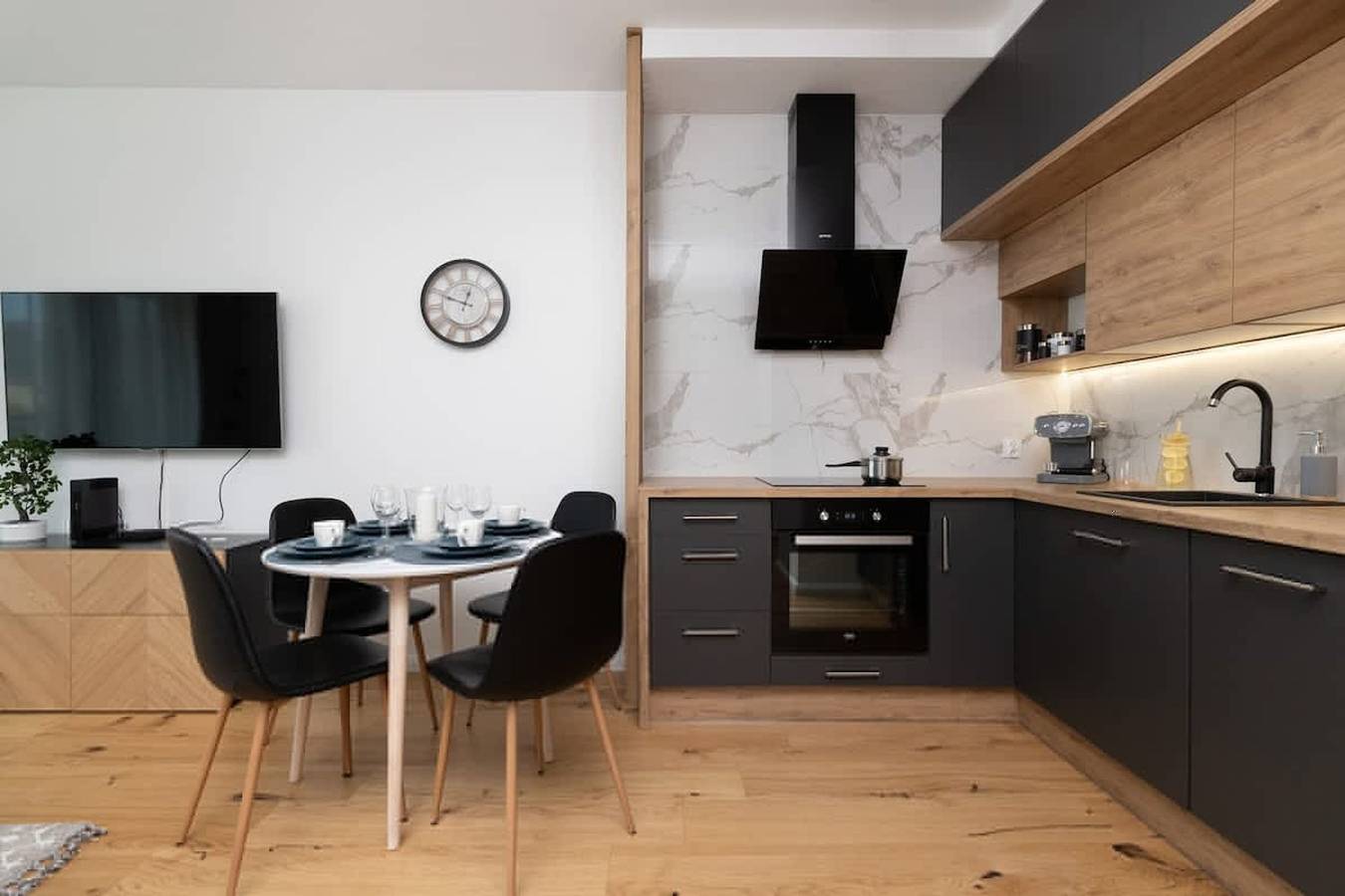 Appartement entier, Apartment Vespa   Balcony  Parking   Gdynia Center in Gdynia, Tricity