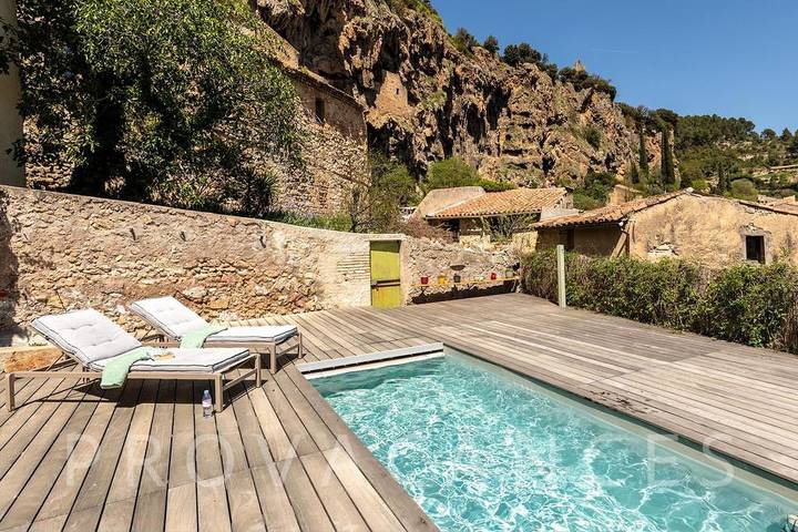 Villa pour 6 personnes, avec piscine et jardin, animaux acceptés - 1