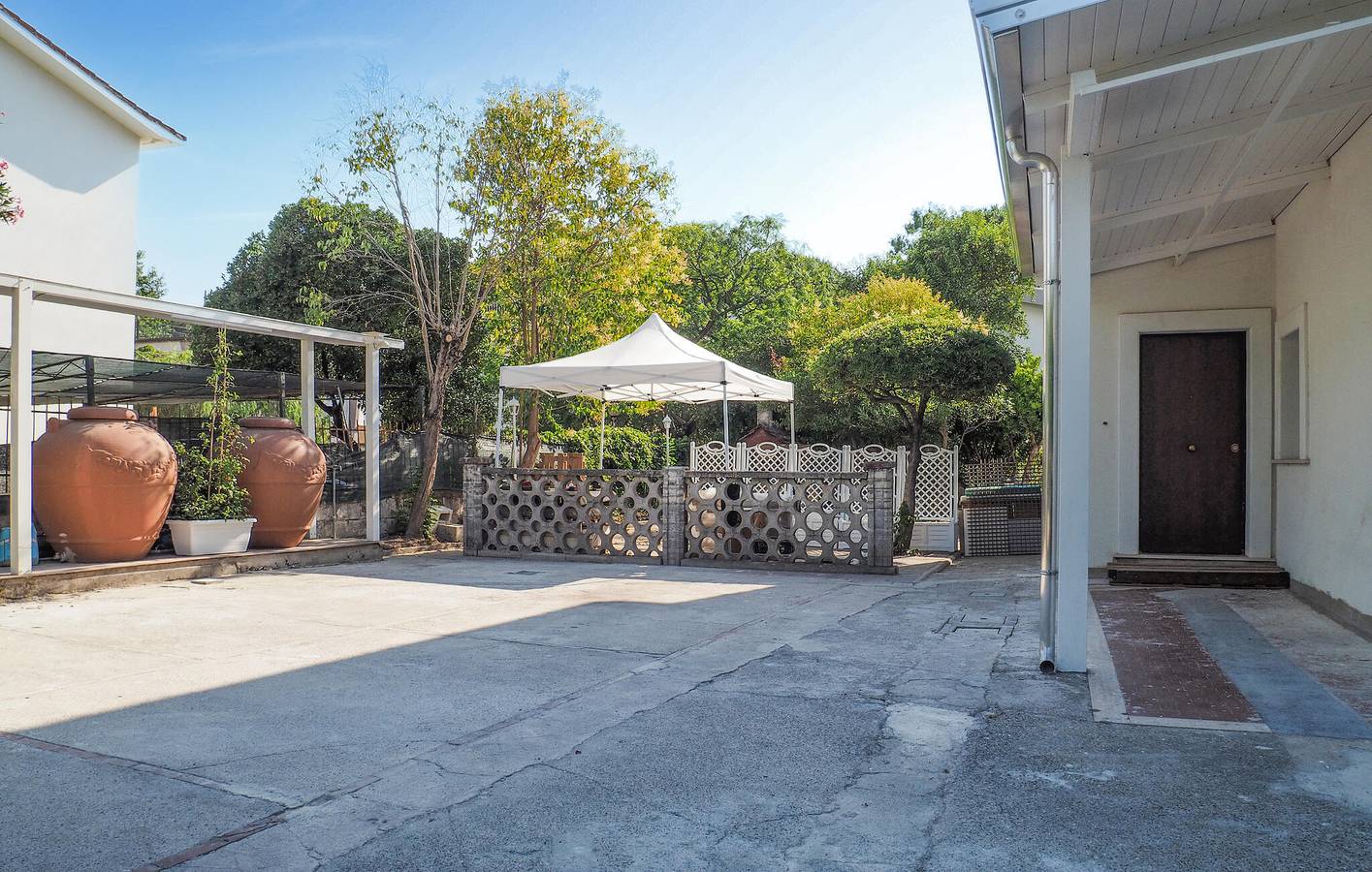 Ganze Ferienwohnung, Appartement am Strand mit Parkplatz & AC, 200m zum Strand in Licinella - Torre di Paestum, Cilento