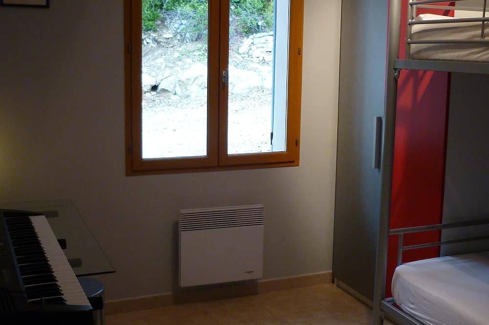 Mas quiet location for 8 people with private pool in Buis-les-Baronnies, Nyons region