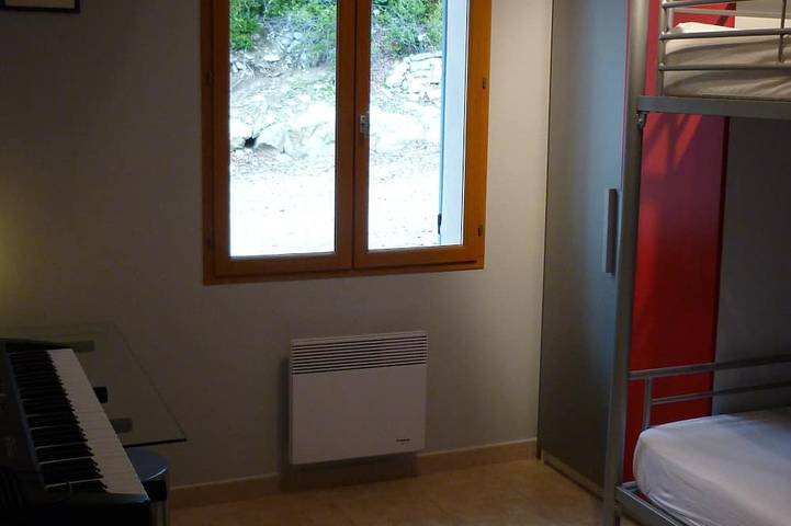 Mas situation au calme pour 8 personnes avec piscine privée in Buis-les-Baronnies, Région de nyons