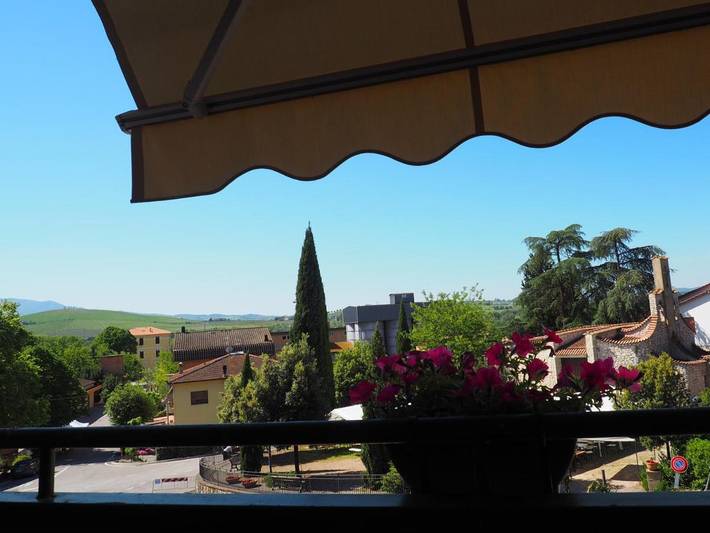 Gîte pour 5 personnes, avec balcon et vue dans Marrucheto