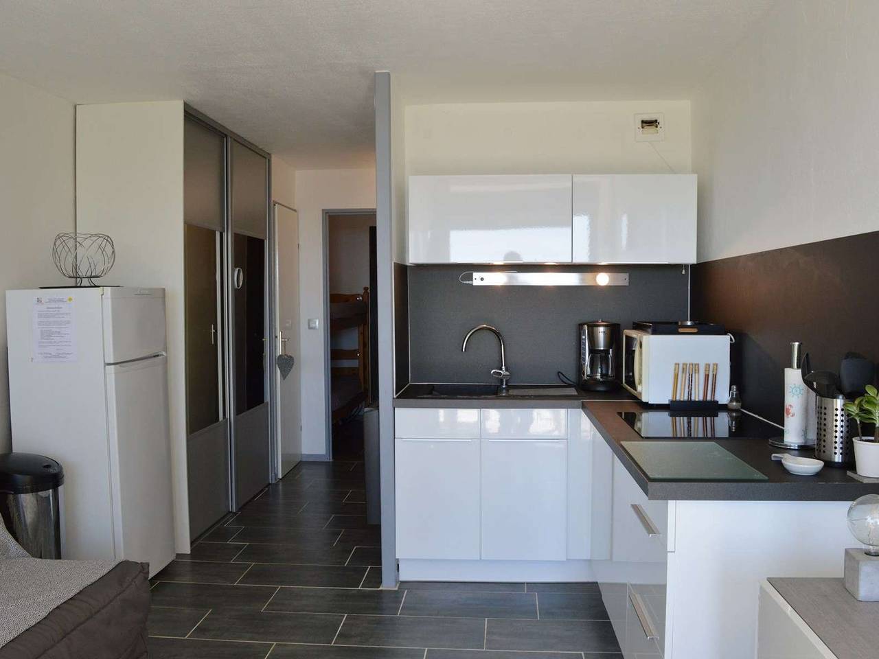 Appartement entier, Appt T2 cabine 4 pers, terrasse, parking, piscine - Saint Pierre la Mer in Saint Pierre la Mer, Fleury