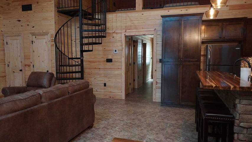 Lake house for 8 people, with balcony in Alabama