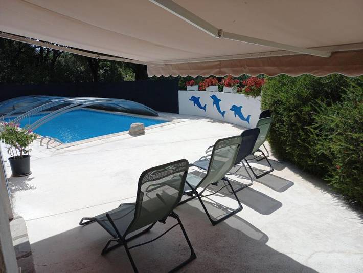 Gîte pour 2 personnes, avec jacuzzi ainsi que terrasse et piscine, animaux acceptés à Saint-Jean-du-Pin - 3