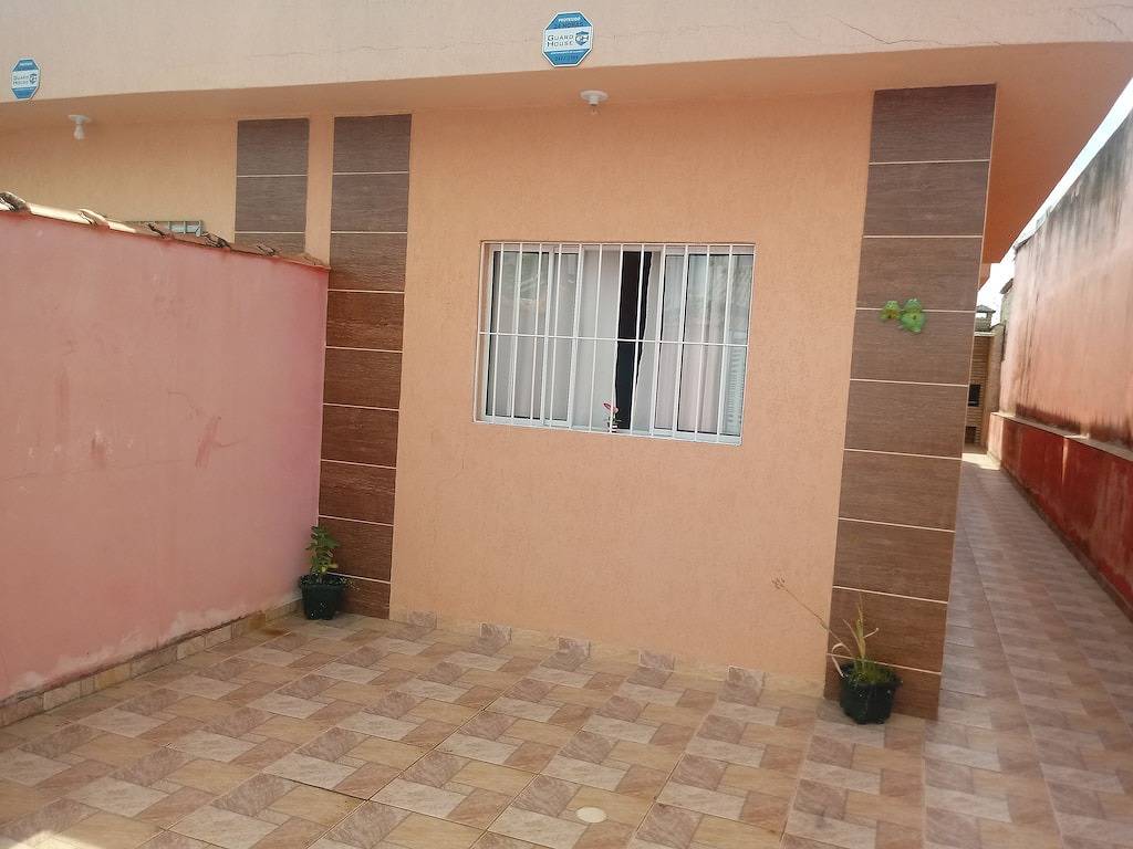 Haus für die Saison bei 500mts vom Strand in Itanhaém. Neujahrspaket! Schau es dir an in Itanhaém, Baixada Santista