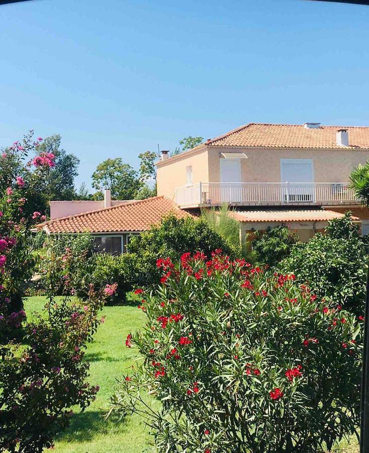 Appartement entier, Appartement confort in Marine de Bravone, Linguizzetta