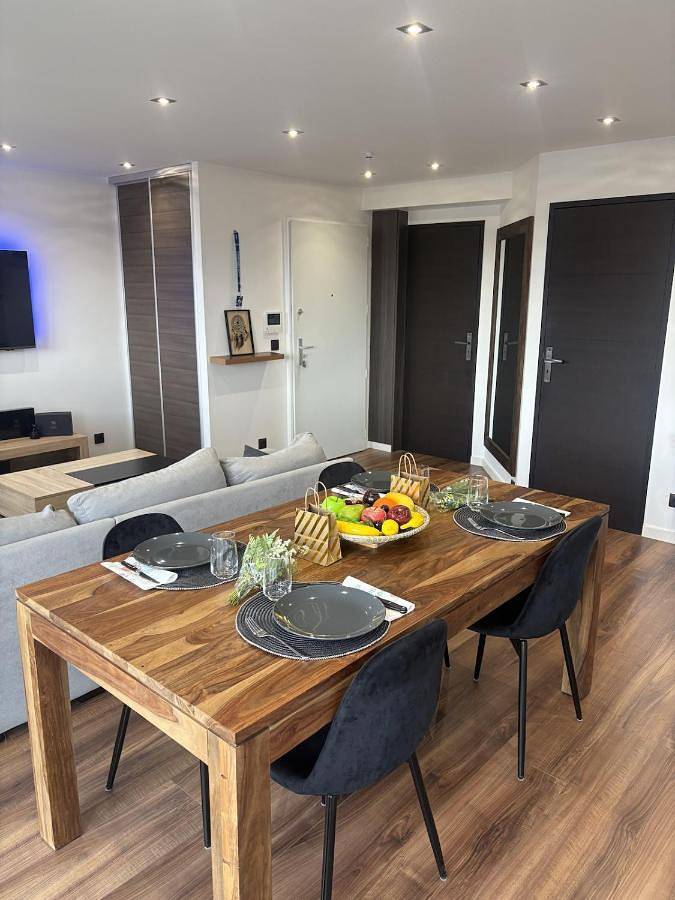 Gîte pour 4 personnes, avec Balcon et Vue à Divonne-les-Bains - 3