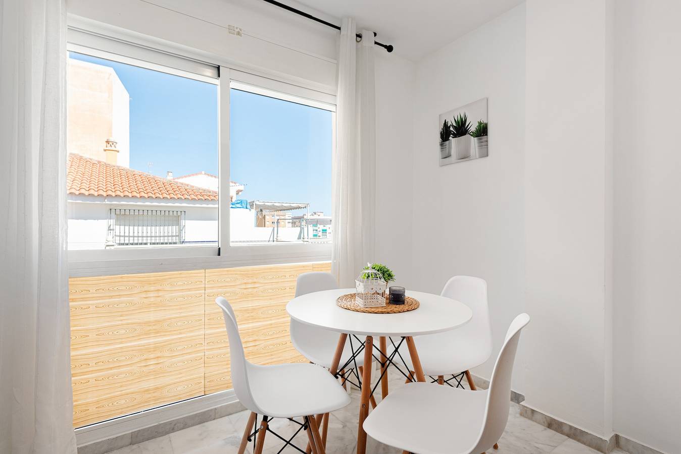 Appartamento intero, Appartamento 'Rd Berrocal' con Wi-Fi e aria condizionata in Bailén-Miraflores, Malaga