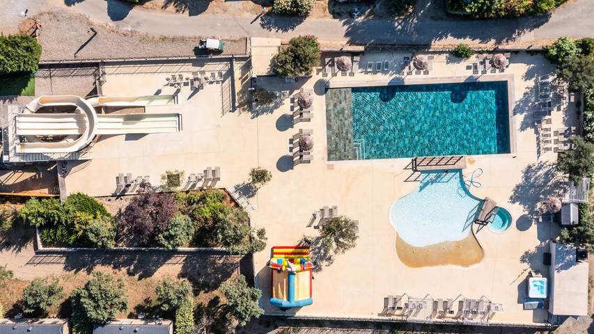 Casa rodante para 6 personas, con vistas y terraza, Se admiten mascotas - 1