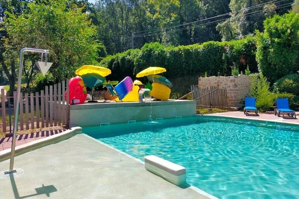 Zecamping 4* familial pataugeoire pet friendly animé in Carennac, Lot
