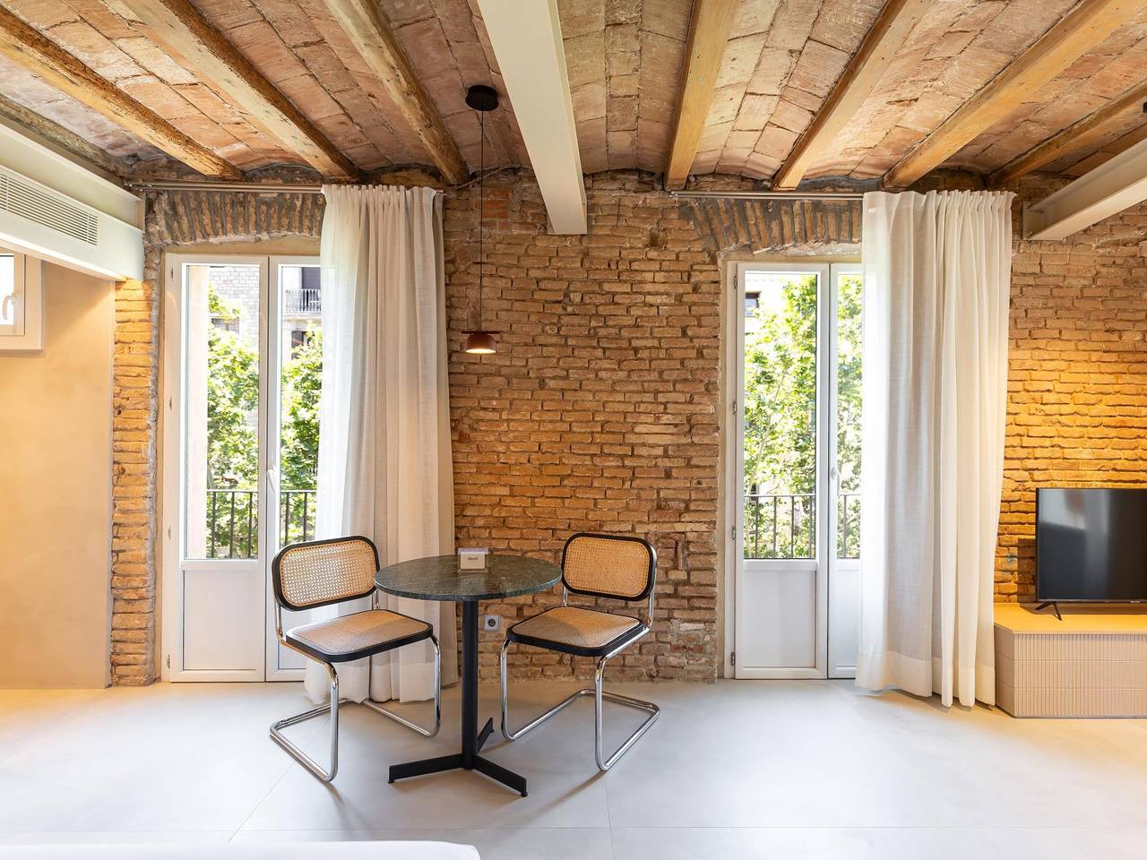 Entire holiday apartment, Estudi 2 pax al Born in Barcelona Centre, Barcelona