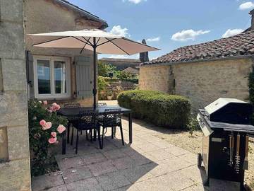 Gîte pour 4 personnes, avec jardin et vue à Soturac