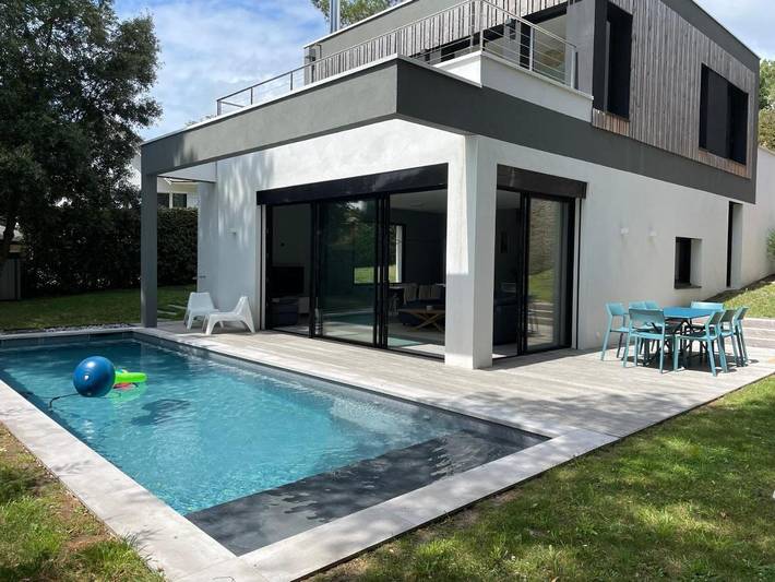 Villa pour 8 personnes, avec vue et jardin ainsi que terrasse et piscine à Pornichet