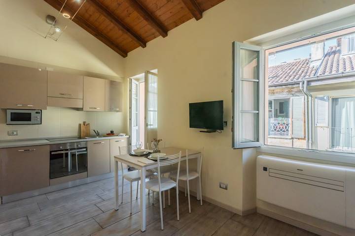 Apartamento entero, Domus 3 in Como in Como, Lago de Como