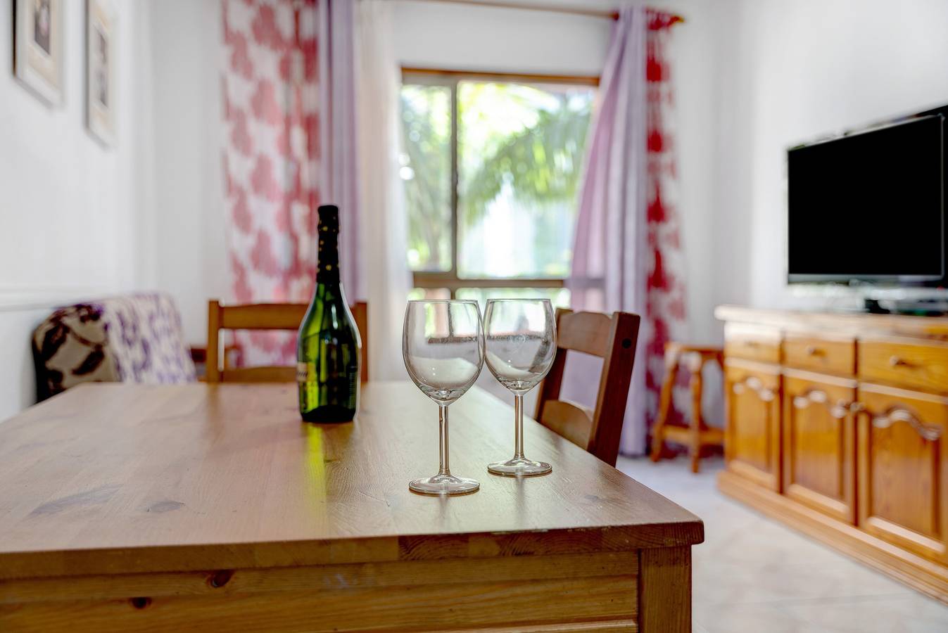 Ganze Wohnung, Ferienwohnung "Emeterio" in Strandnähe mit Wlan in Los Cristianos, Arona